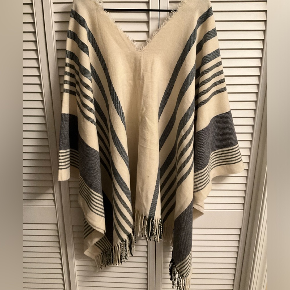 Free People Poncho - OS